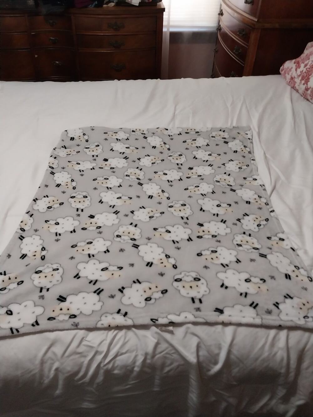 Parents Choice Grey White Sheep Lamb Print Plush Baby Blanket